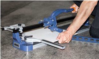 Technicien EDMA sur chantier